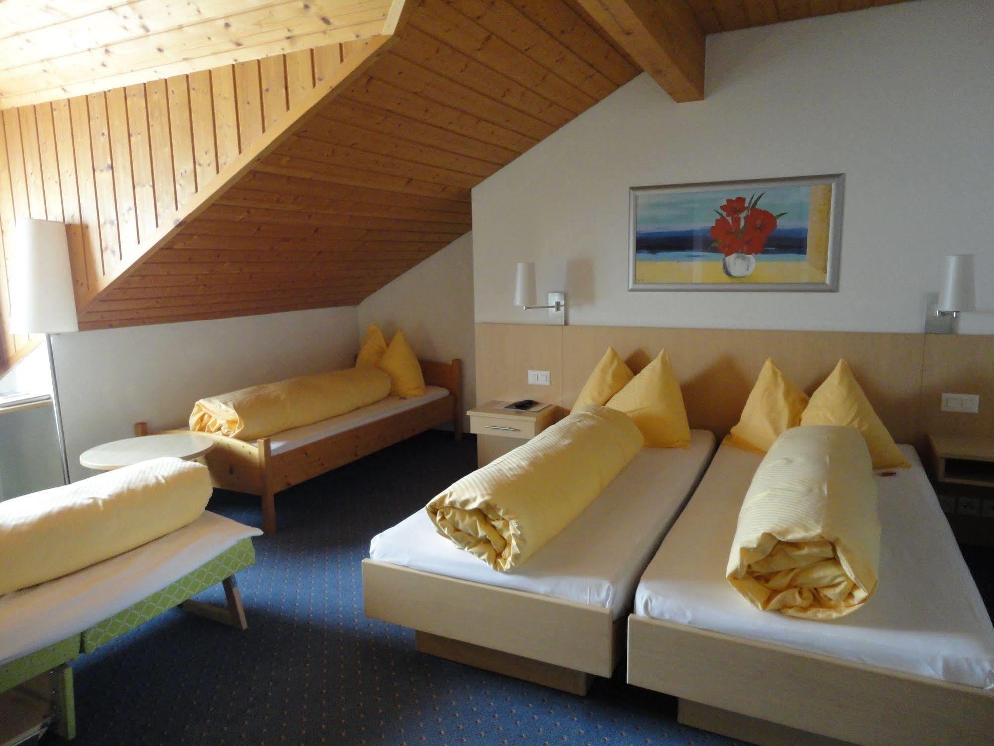 Hotel Hofbalzers Bagian luar foto