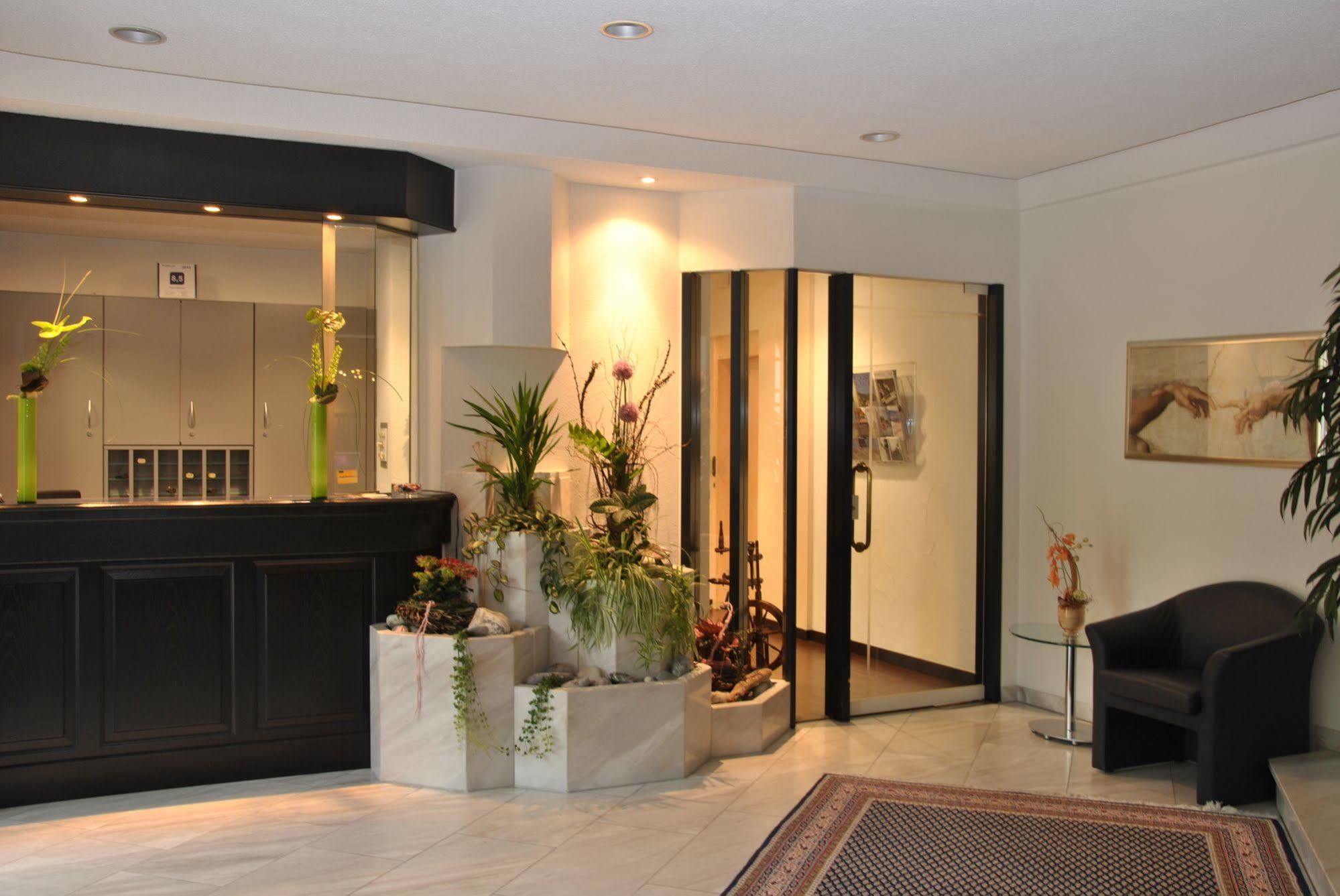 Hotel Hofbalzers Bagian luar foto
